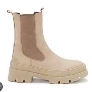 Vince Camuto Nellenie Bootie